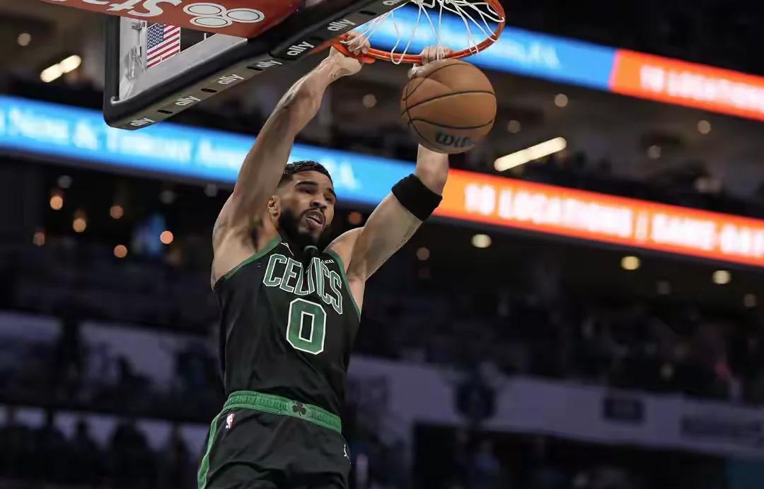 爱游戏体育-塔图姆重要时刻比赛局势复杂，公牛带队取胜！-爱游戏体育