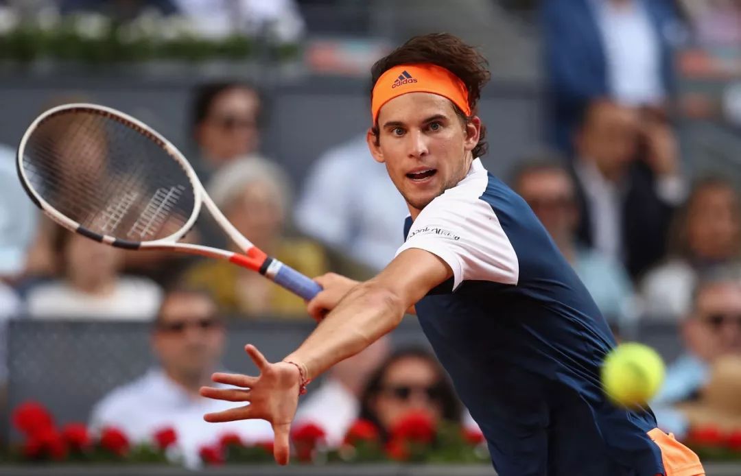 爱游戏在线登录-MAD观众热烈欢呼！，蒂姆迎来十赛季出色发挥全场沸腾不已-爱游戏在线登录